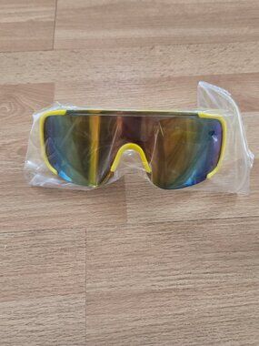 New Twisted Tea Yellow Mirrored Sunglasses